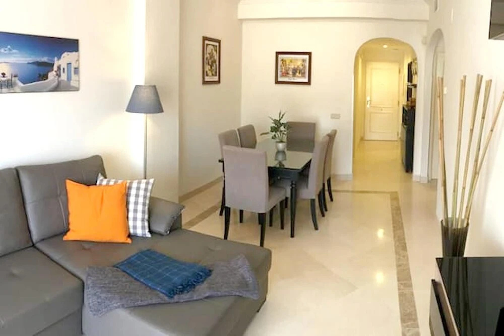 Apartment with 2 Bedrooms in las Lagunas de Mijas, with Pool Access, Furnished Terrace And Wifi - 4 Km From the Beach