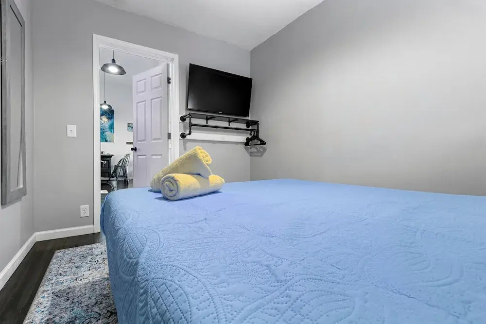 The Waterfront - Waterslide Game Room Sleeps 26