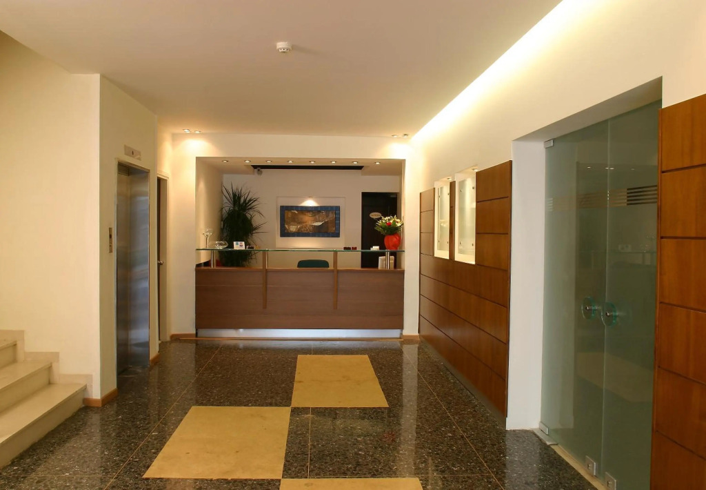 Blue Sea Hotel Alimos