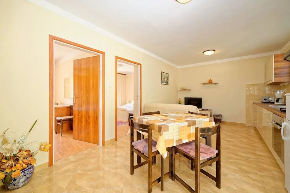 Apartments Marica 3130