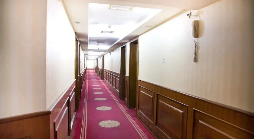 Jin Hong Lin Hotel