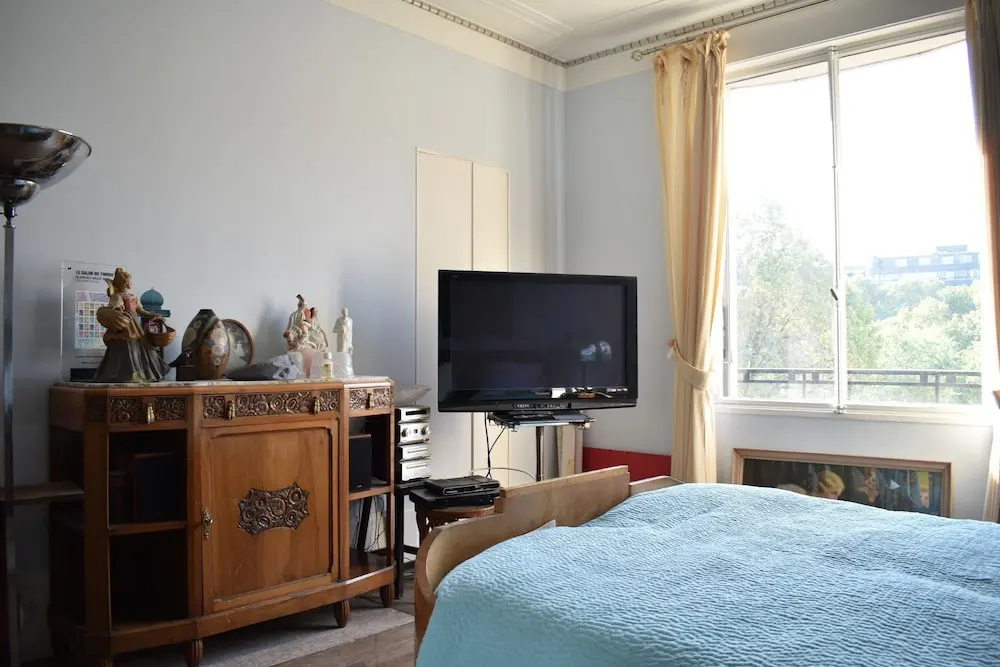 3 Bedroom Flat At The Foot of Bon Marché