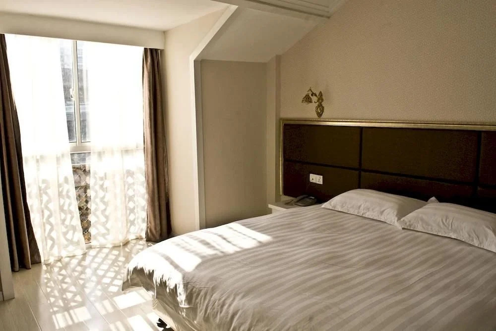 Changdeyuan Business Hotel