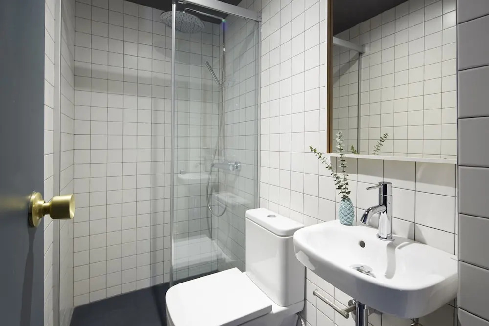 Eth Paer 2 by FeelFree Rentals
