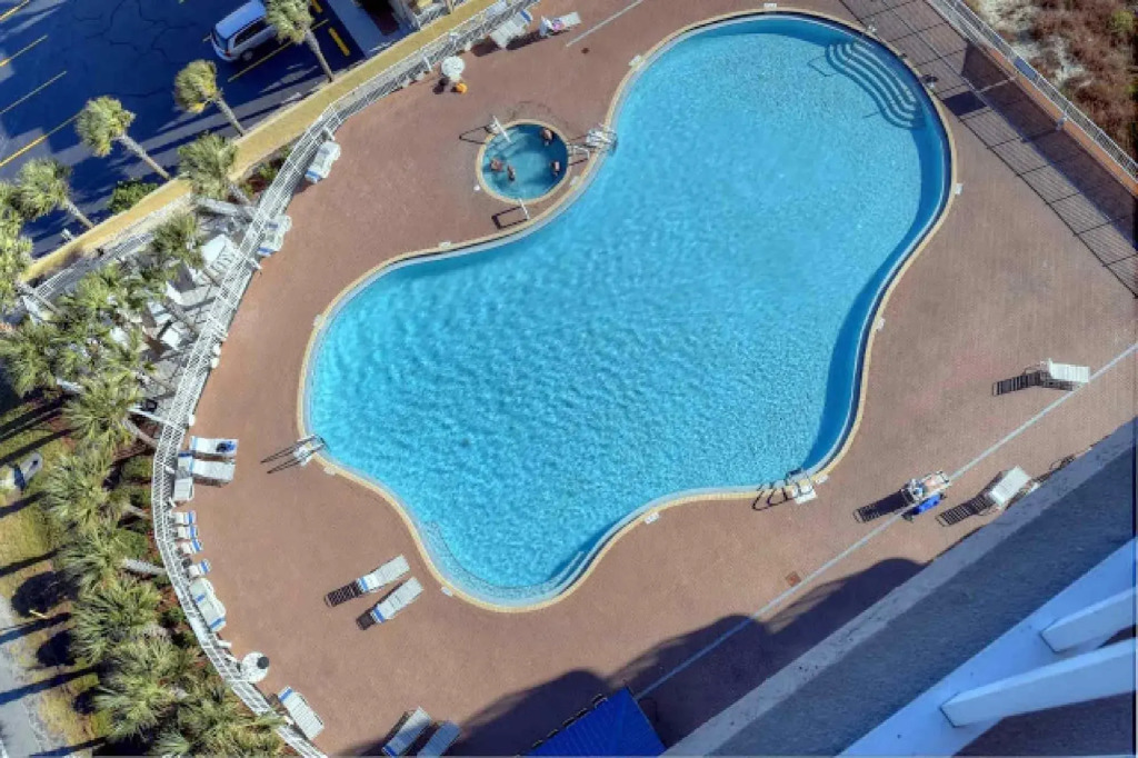 1318 Tidewater Beach Resort