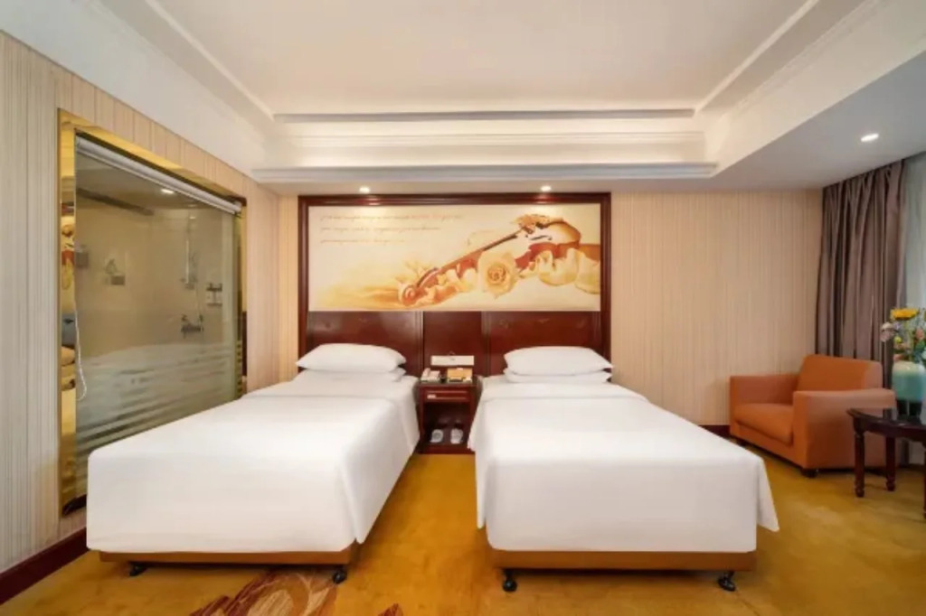 Vienna Hotel Dongguan Changan Mid Zhenan Road