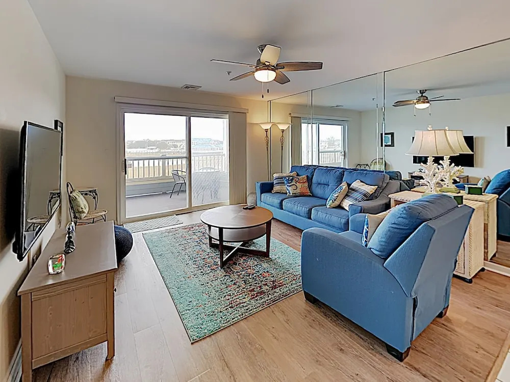 New Listing! Heron Harbor Haven W/ Pools & Tennis 2 Bedroom Condo