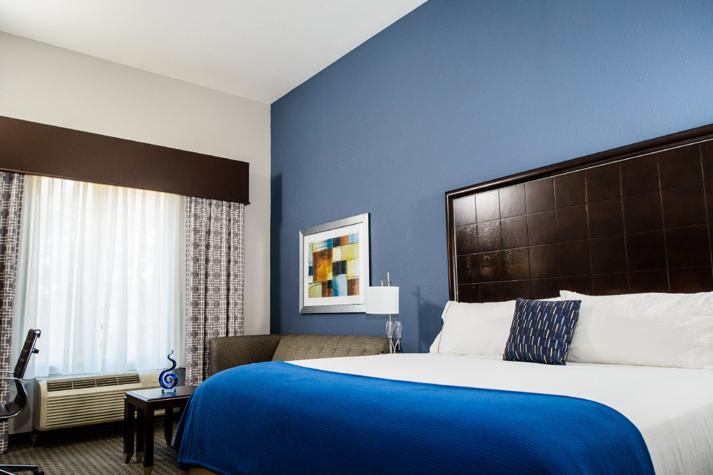 Holiday Inn Express Hotel & Suites Austin NW - Arboretum Area by IHG