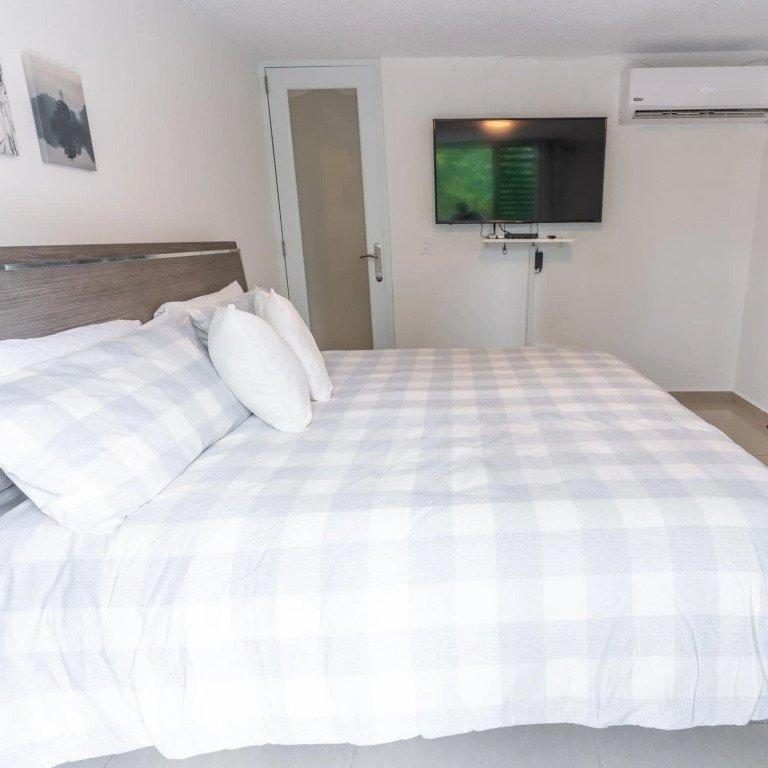Aquaville Rentals Villa 5