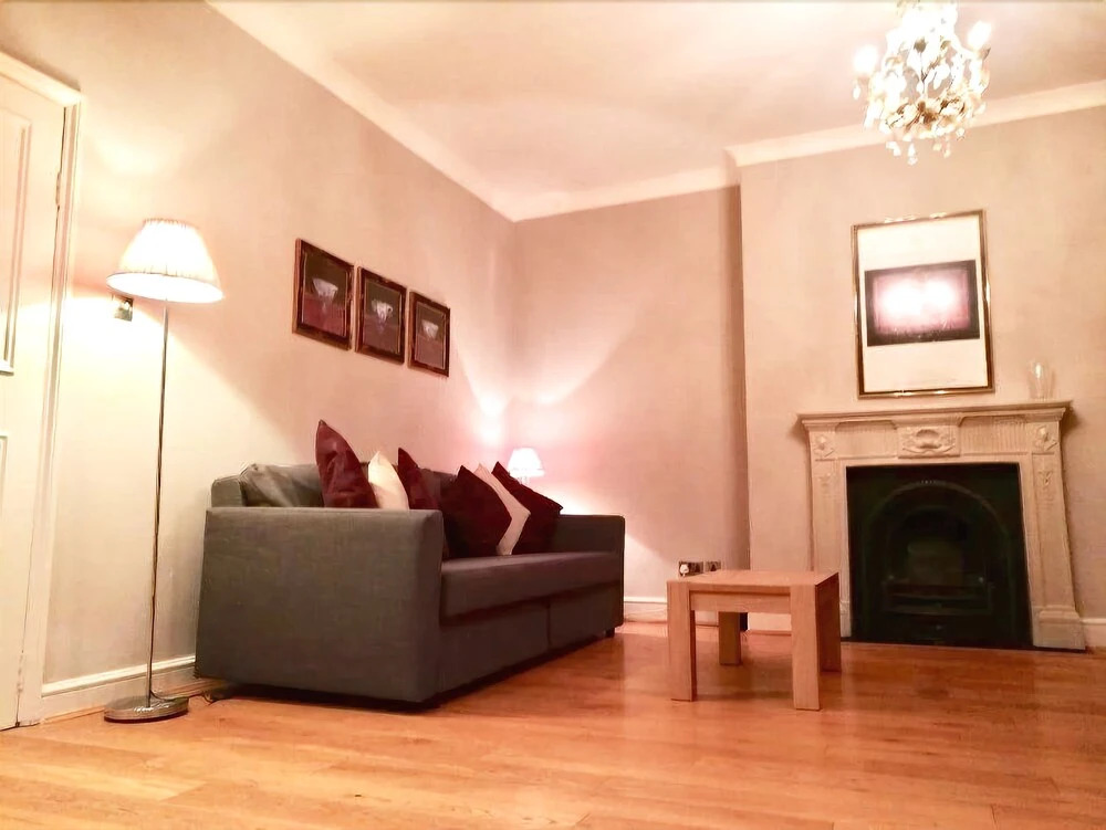 2 Bed Earls Court Hfs14