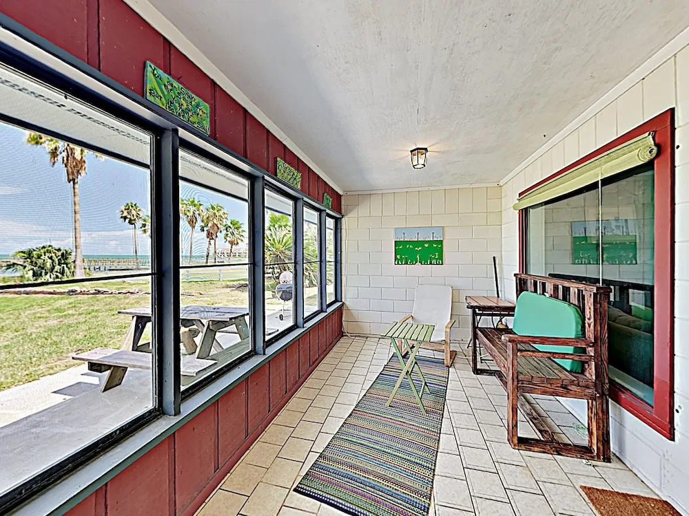 Private Beach Direct Water Views 4BR by RedAwning