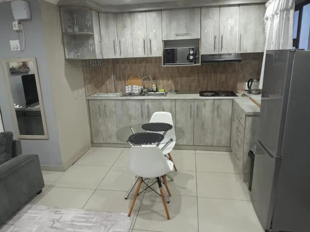 54 Malcolm Palace Room
