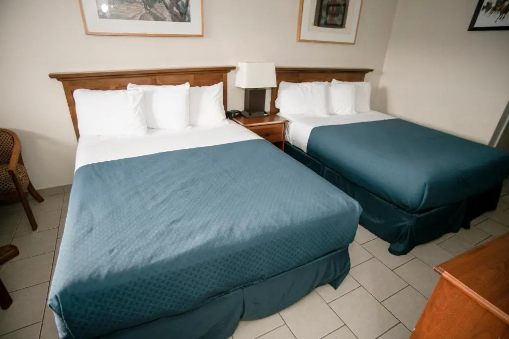 Pacific Inn