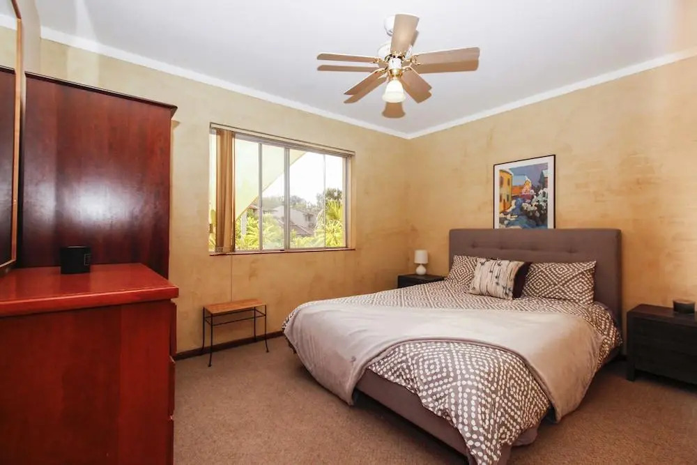 Mosman Park Beach Apartment