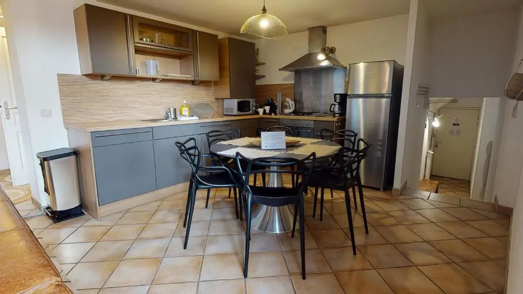Sous les Tilleuls PARKING HYPERCENTRE 4-6 Personnes