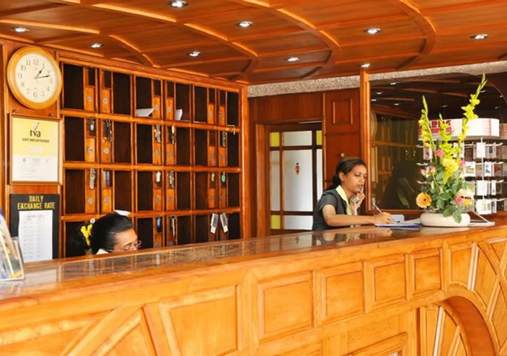 Gold Crest Hotel