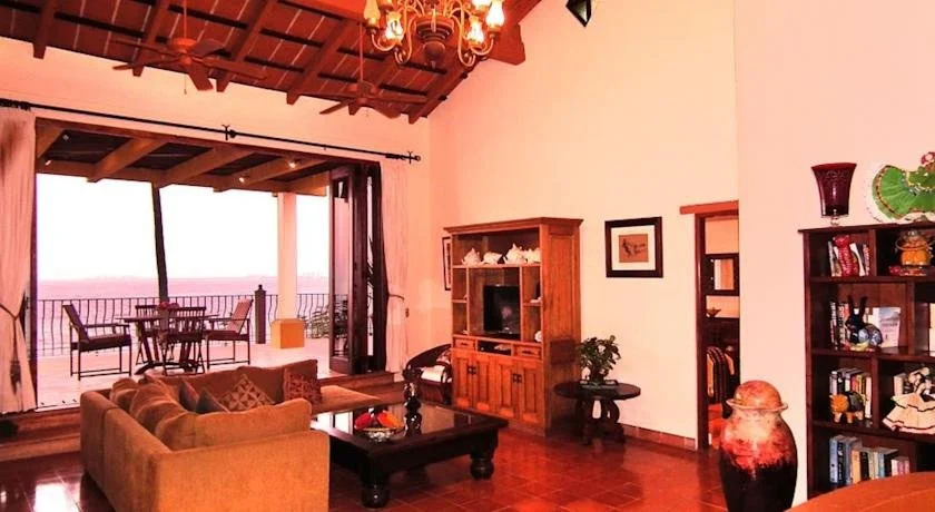 Villa Huanacaxtle