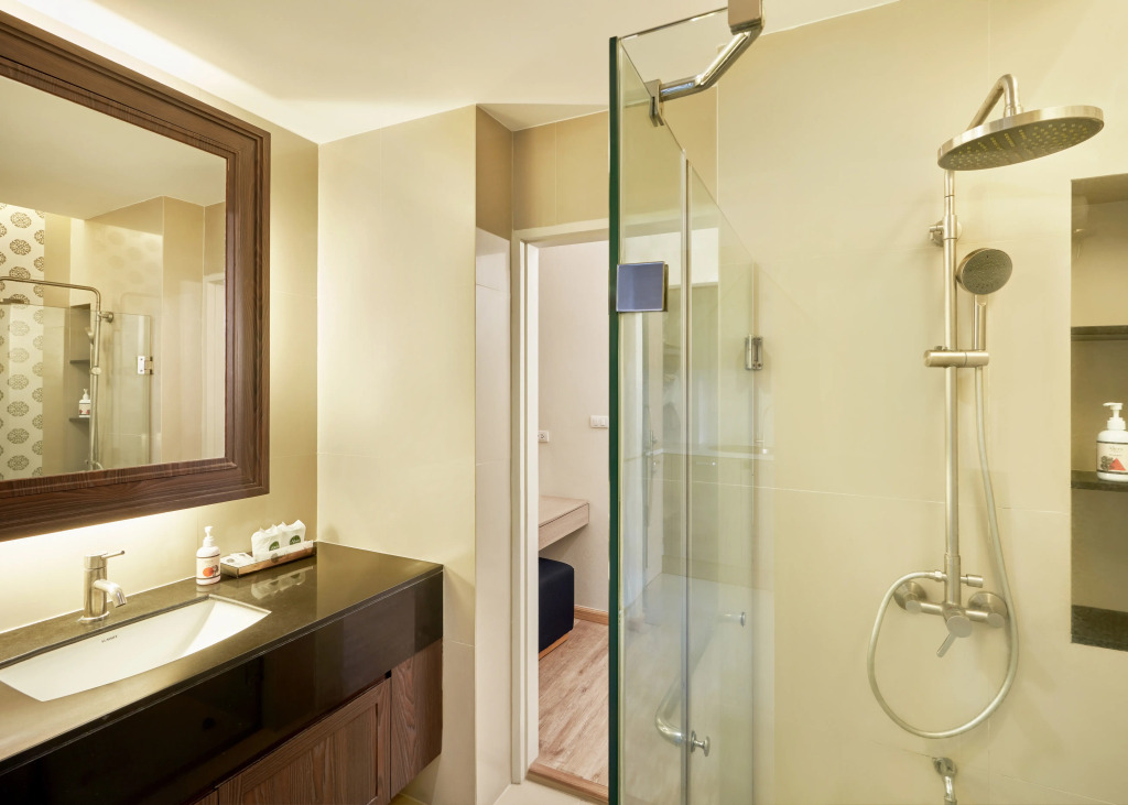 Altera Hotel and Residence by At Mind