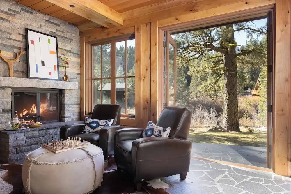 Hunter by Avantstay Award-winning Riverfront Cabin 5 Minutes From Palisades