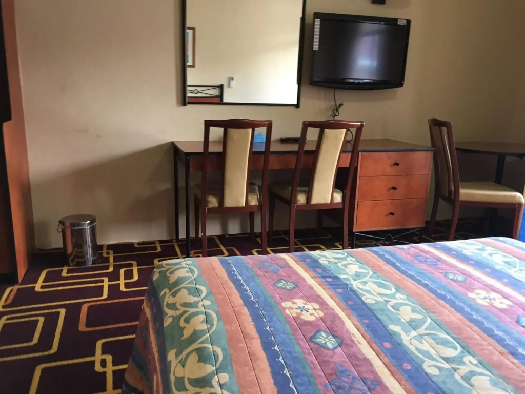 Ashfield Motor Inn