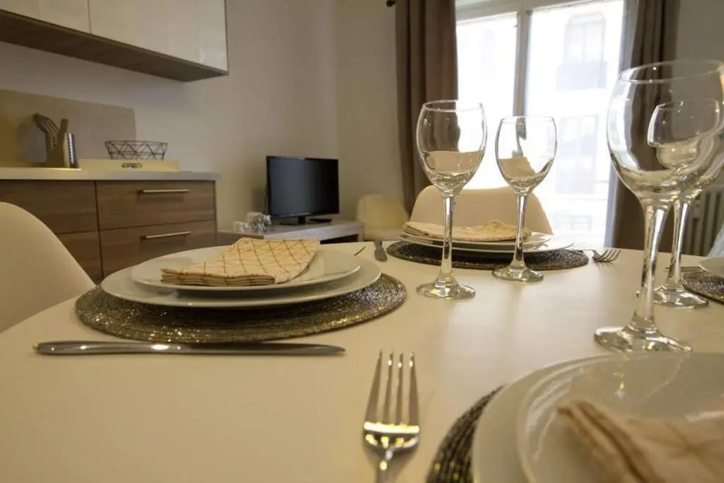 Pretty 3 rooms in the city center
