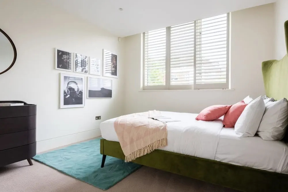 The East Finchley Retreat - 6bdr House With Swimming Pool, Garden, Parking