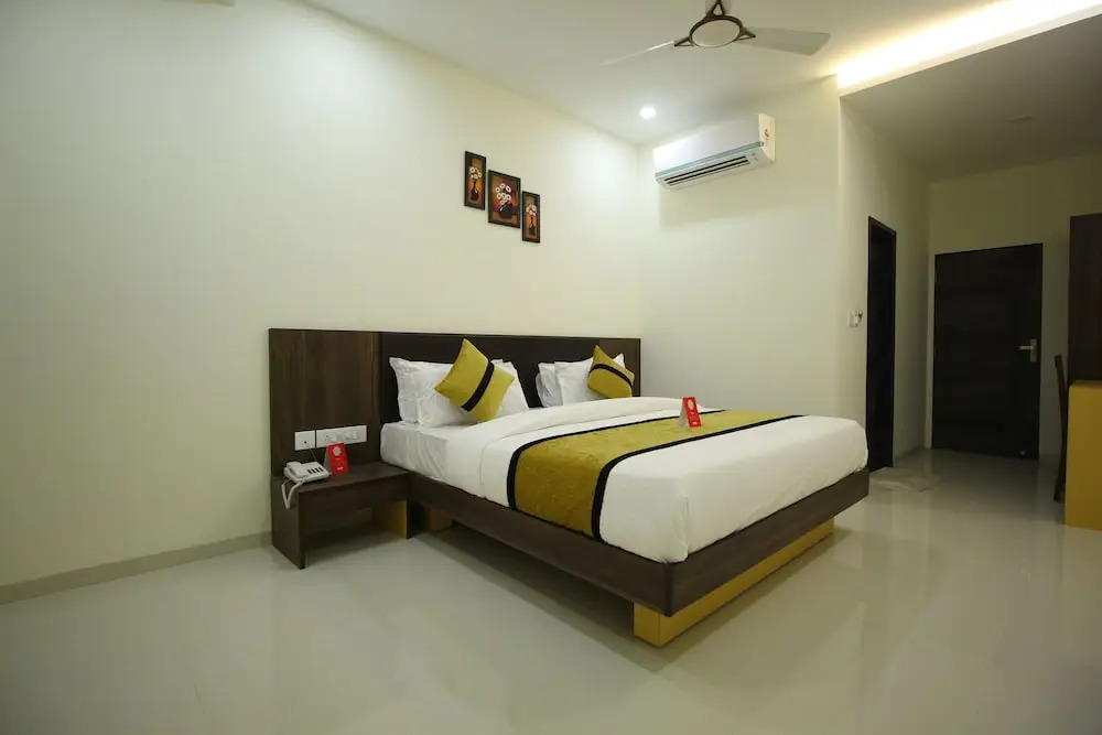 OYO 3783 Hotel Bhavani Palace