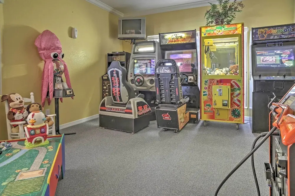 Villa w/ Game Room: 10 Mi to Disney!