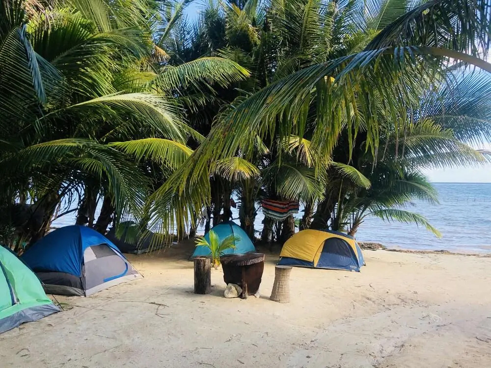 Camping Lunas Bar