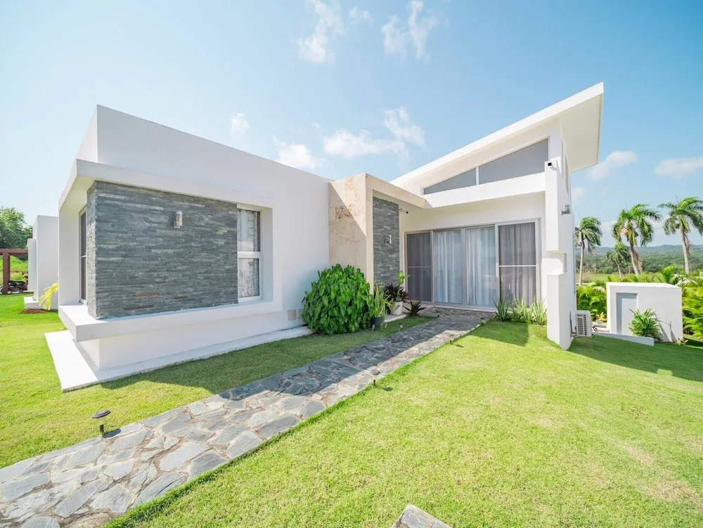 Amazing 2br Villa Near Surfing Beaches
