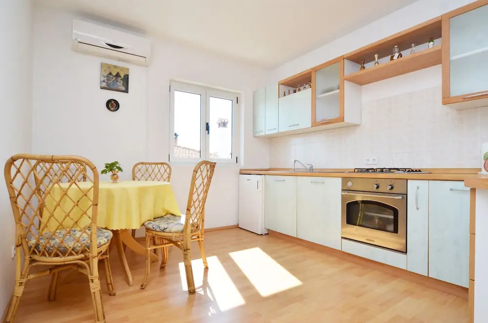 Kliska Apartment