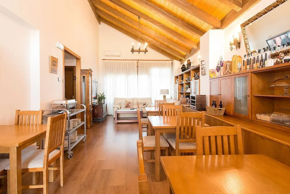 Hotel Rural Foncubierta