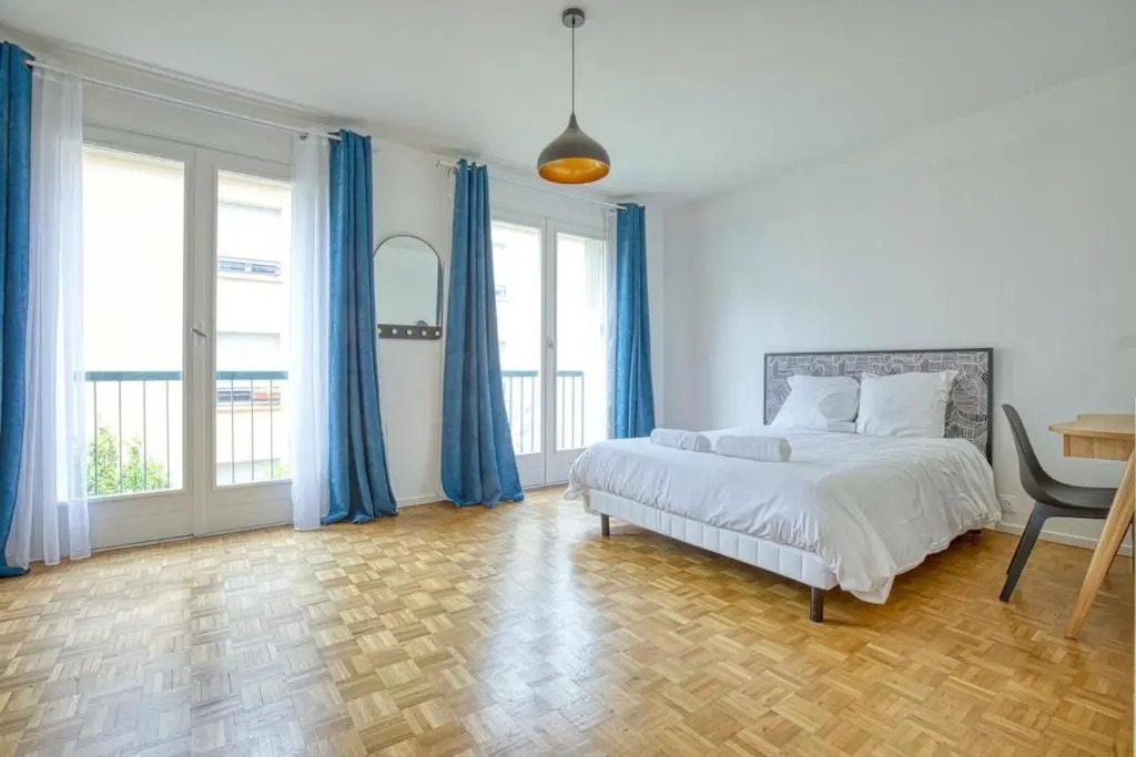 L'abstrait Alibigeois - Appartement moderne 135 m au calme avec 2 balcons