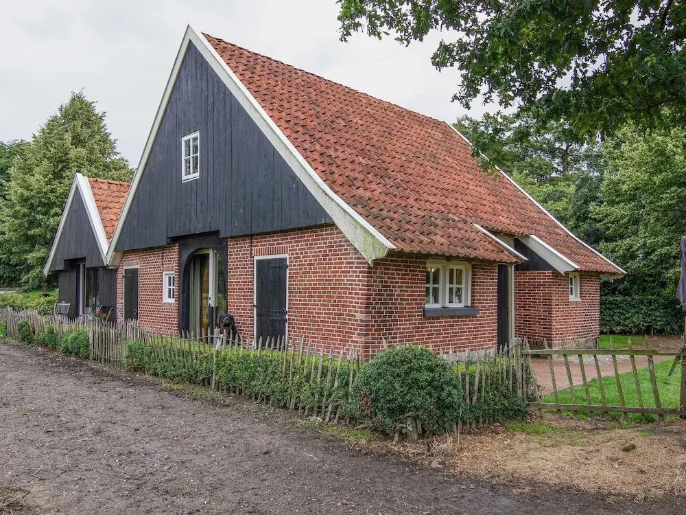 Farmhouse in Enschede Near Forest
