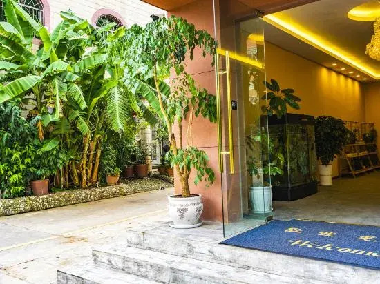 Anning Yujian Hotel (Wuyue Plaza)