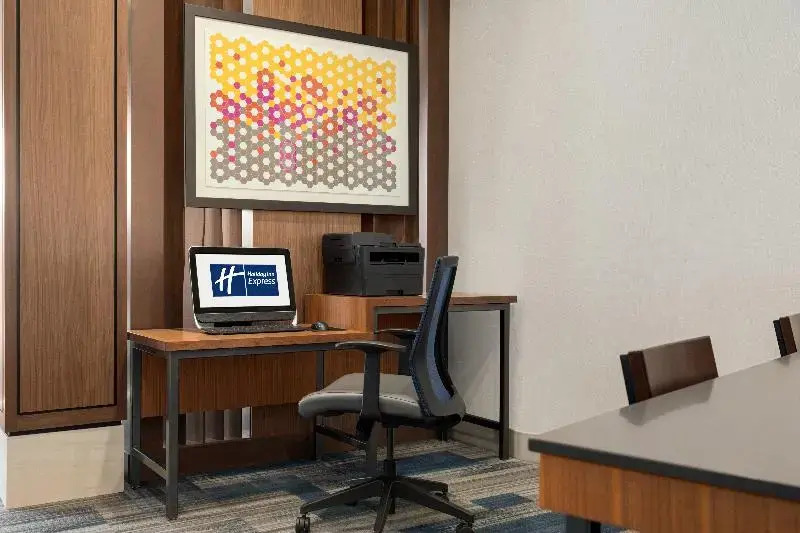 Holiday Inn Express & Suites DALTON - MARKET ST by IHG