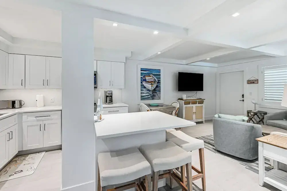Coastal Downtown Naples Condo - Walk to the Beach!