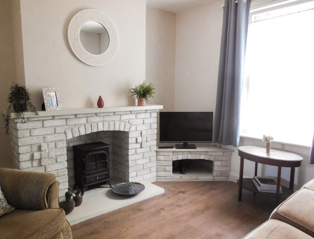 Quayside Cottage- Stone's Throw Away From The Quay