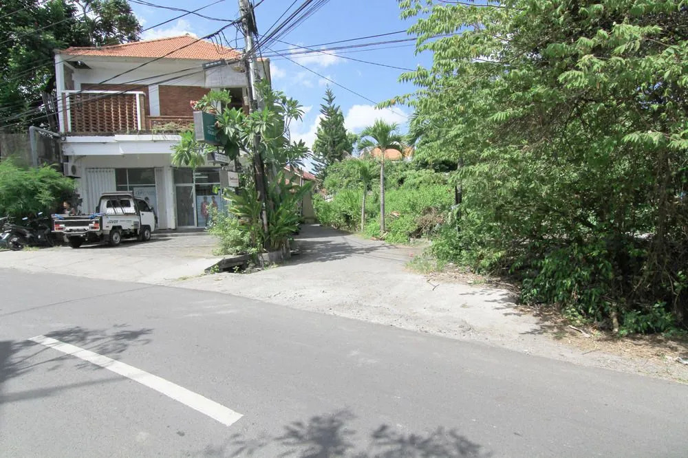 Airy Seminyak Kerobokan Tegal Cupek Gang Karna Bali