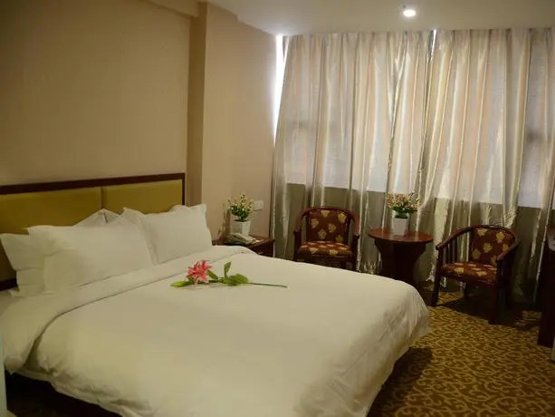 E E Business Hotel