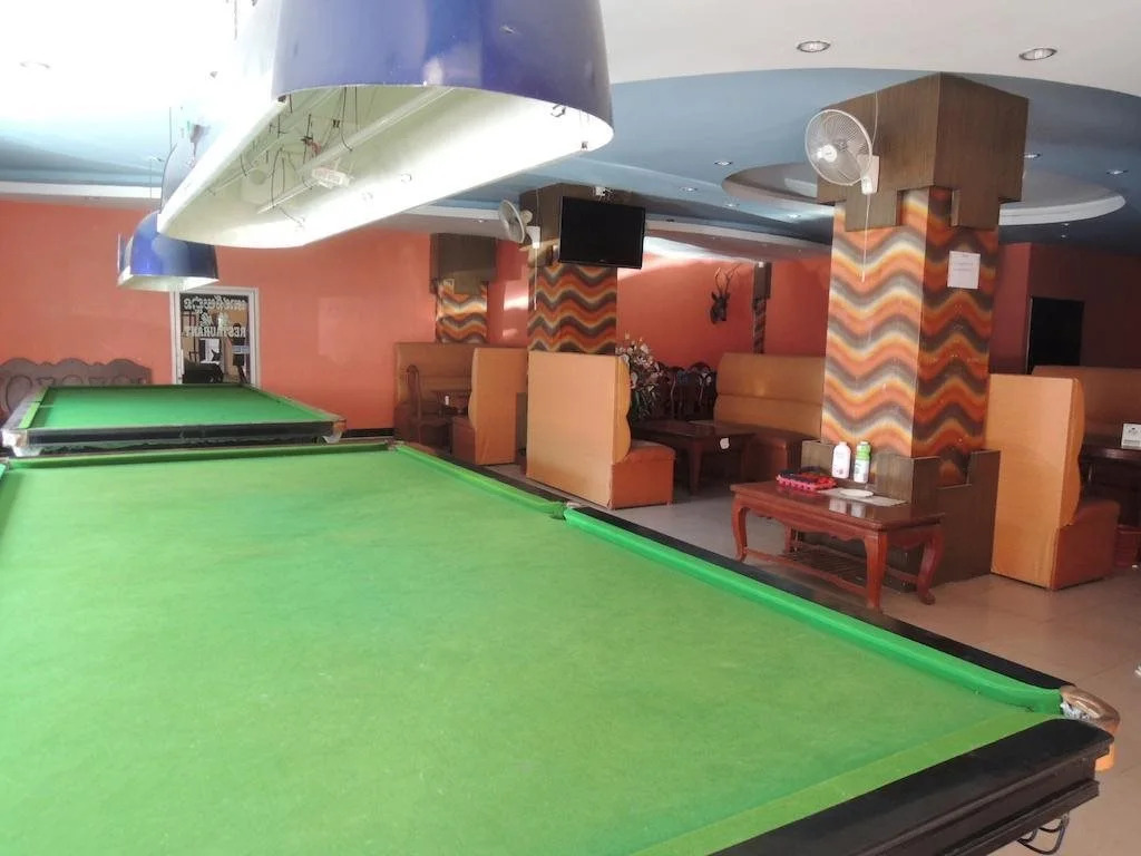 M H Hotel