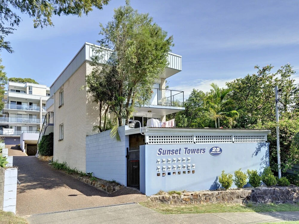 Sunset Towers,  Unit 6/25 Donald Street
