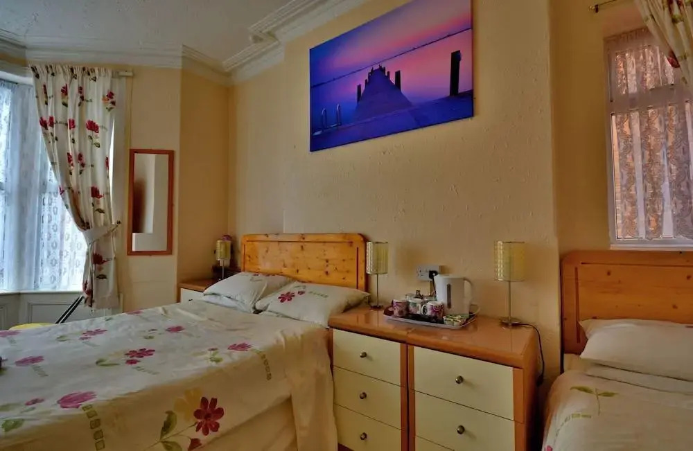 Shazron Hotel