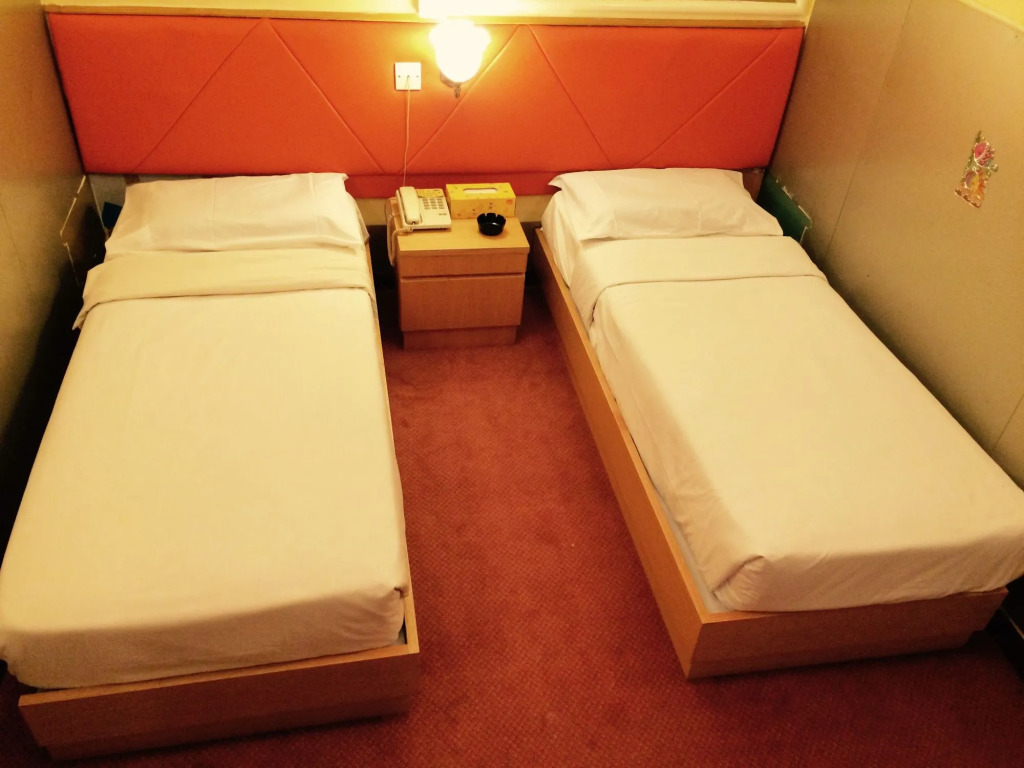 J Hotel