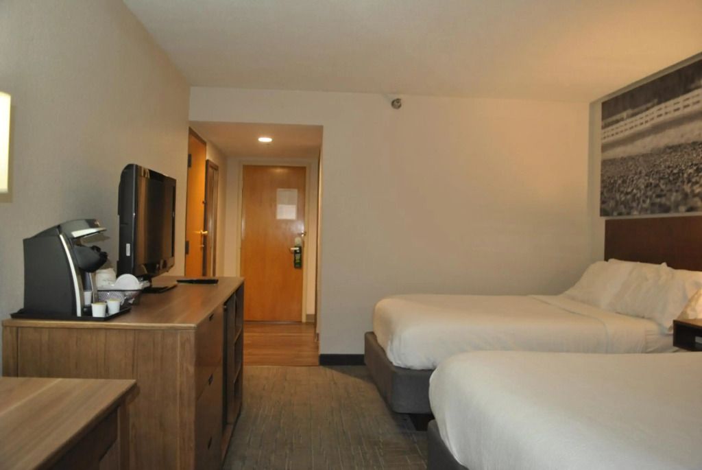 Clarion Pointe Hopkinsville near The Bruce Convention Center