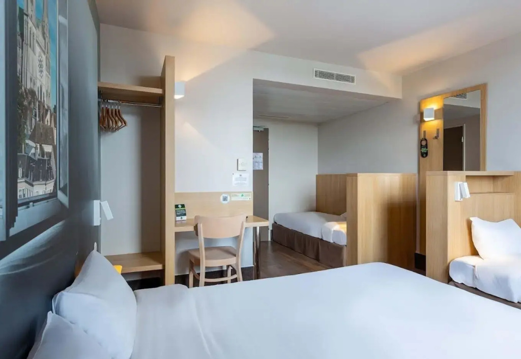 B&B HOTEL CHARTRES Oceane