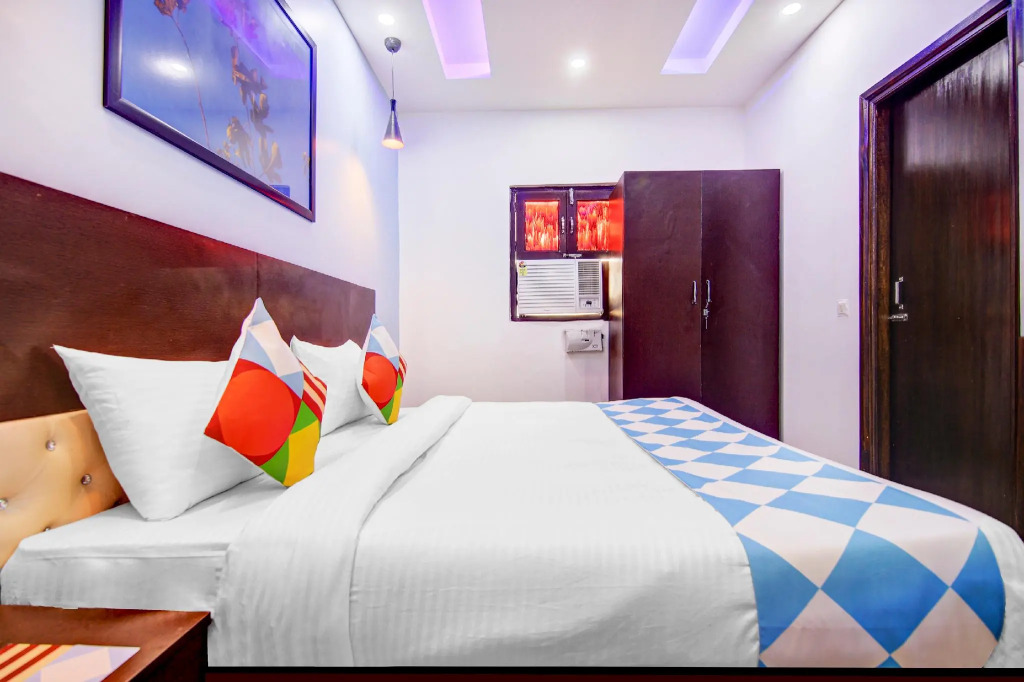 Collection O 82677 Hotel Apj Grand