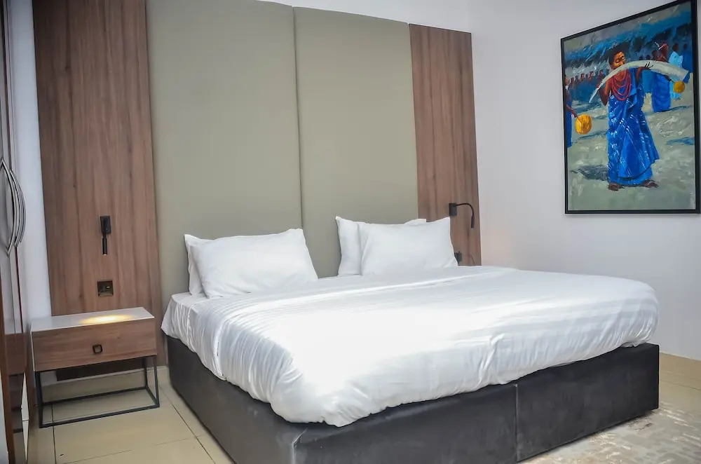 Guided Hospitality - Luxury Accommodations
