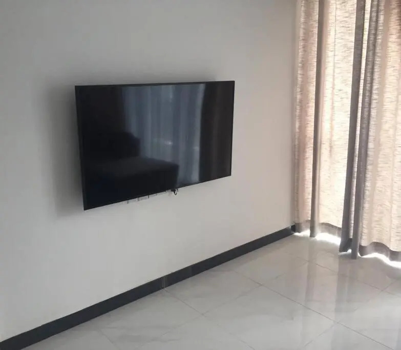 Modern luxury Condo,3 bedroom and 3 bathrooms