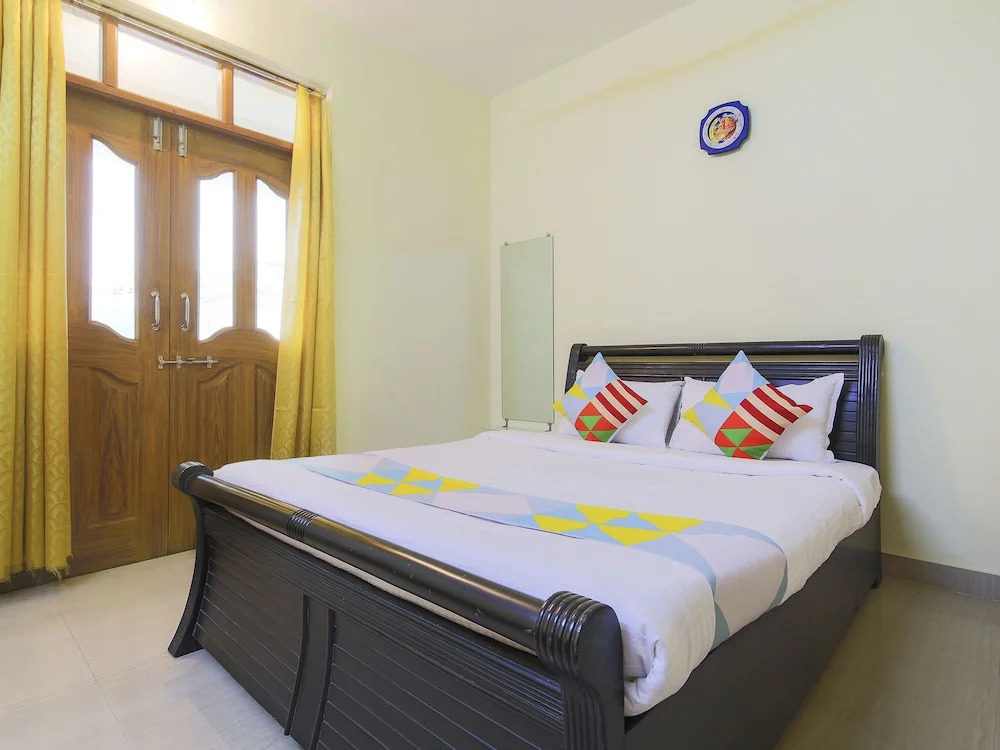OYO 15360 Home Elegant 2BHK Siolim